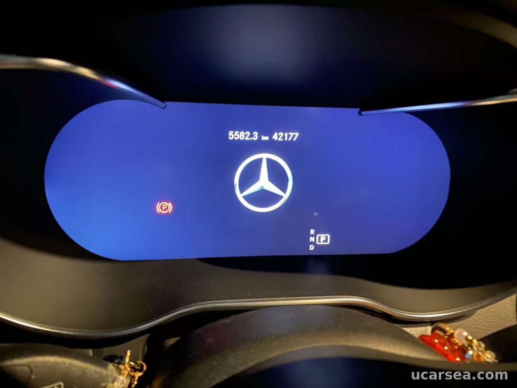 Mercedes-Benz GLC 2020 260 L 4MIC photo 4