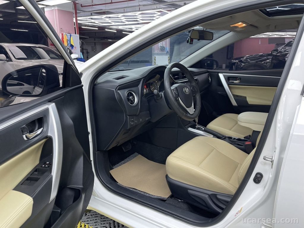 Toyota Corolla 2017 GL-i photo 3