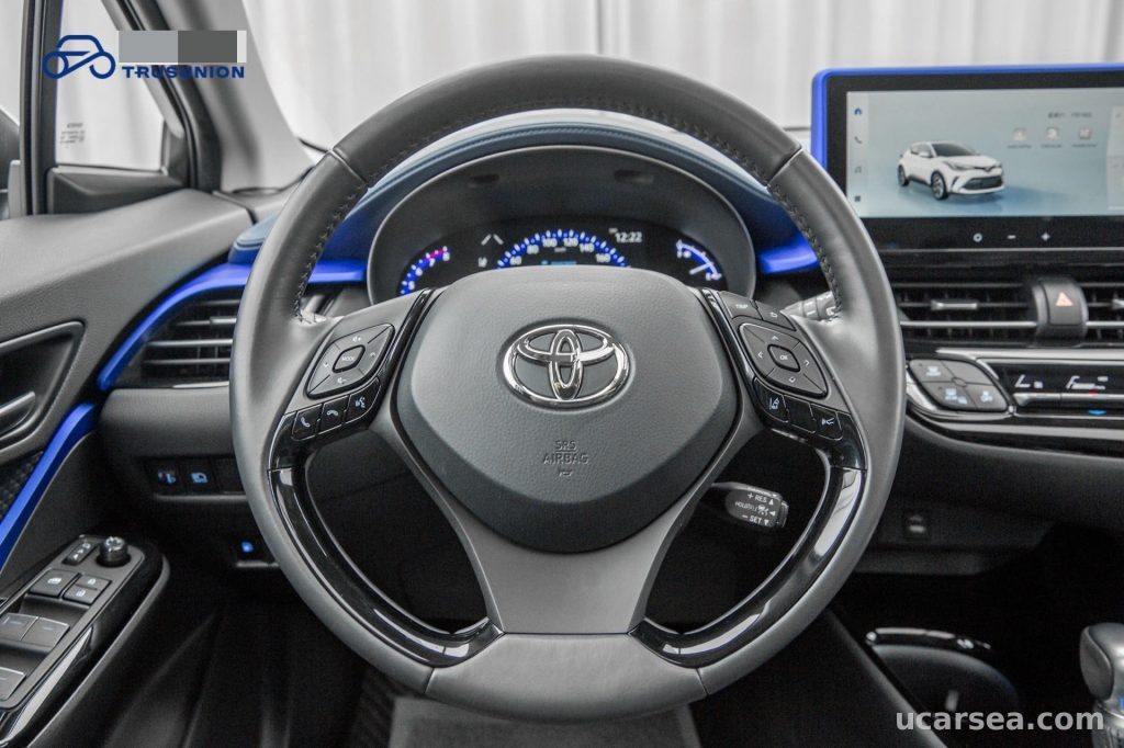 Toyota C-HR 2023 Luxury photo 10