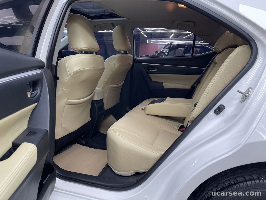 Toyota Corolla 2017 GL-i photo 4