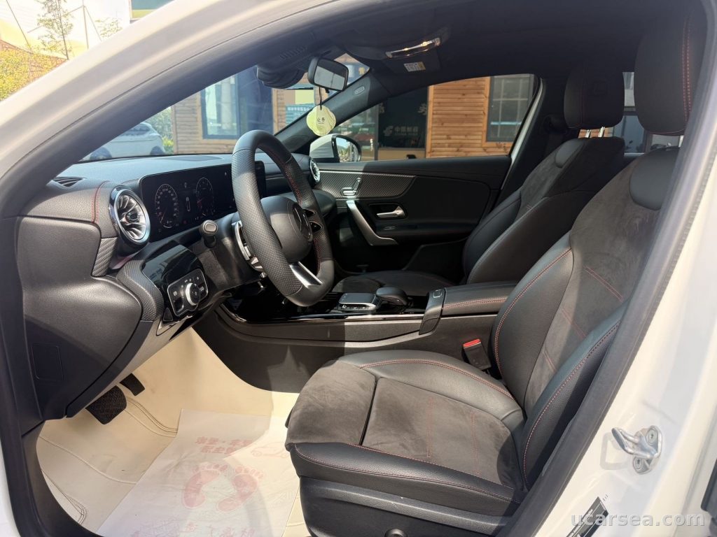 Mercedes-Benz A-Class 2023 A 200 L photo 3