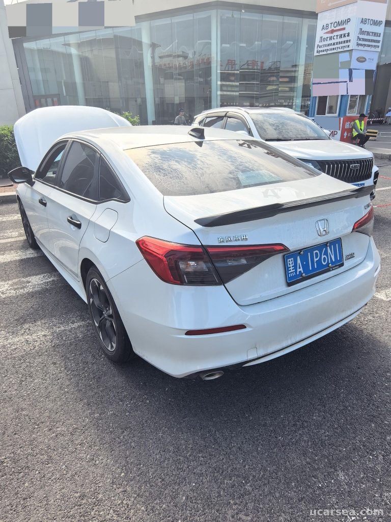Honda Civic 2022 240TURBO photo 4