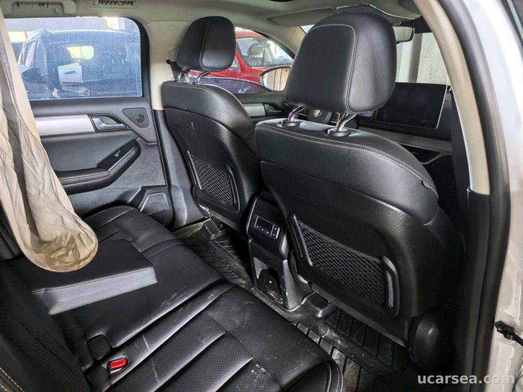 BYD Tang 2018 7 photo 4