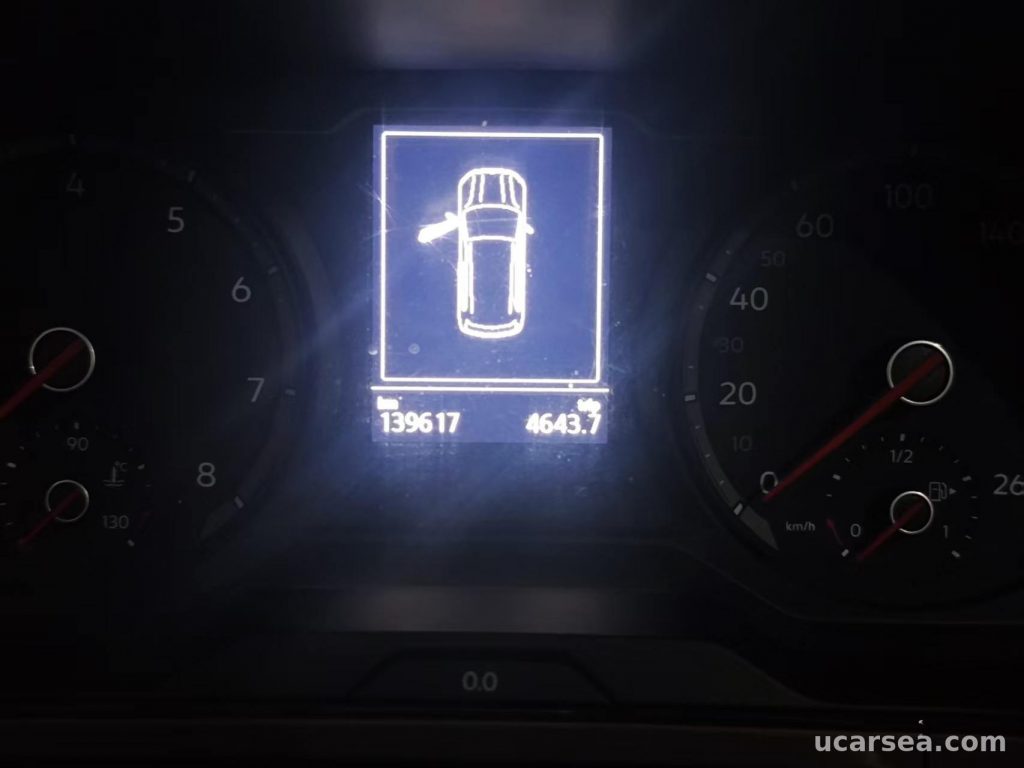 Volkswagen 2019 2.0TSI 330TSI Luxury photo 4