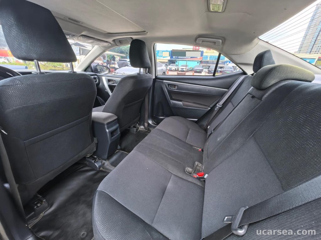 Toyota Corolla 2018 GL-i photo 9