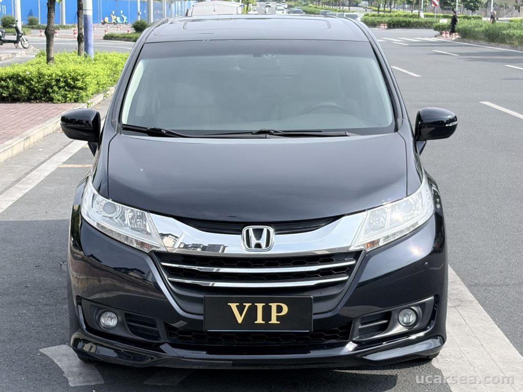 Honda Odyssey 2018 Luxury photo 1