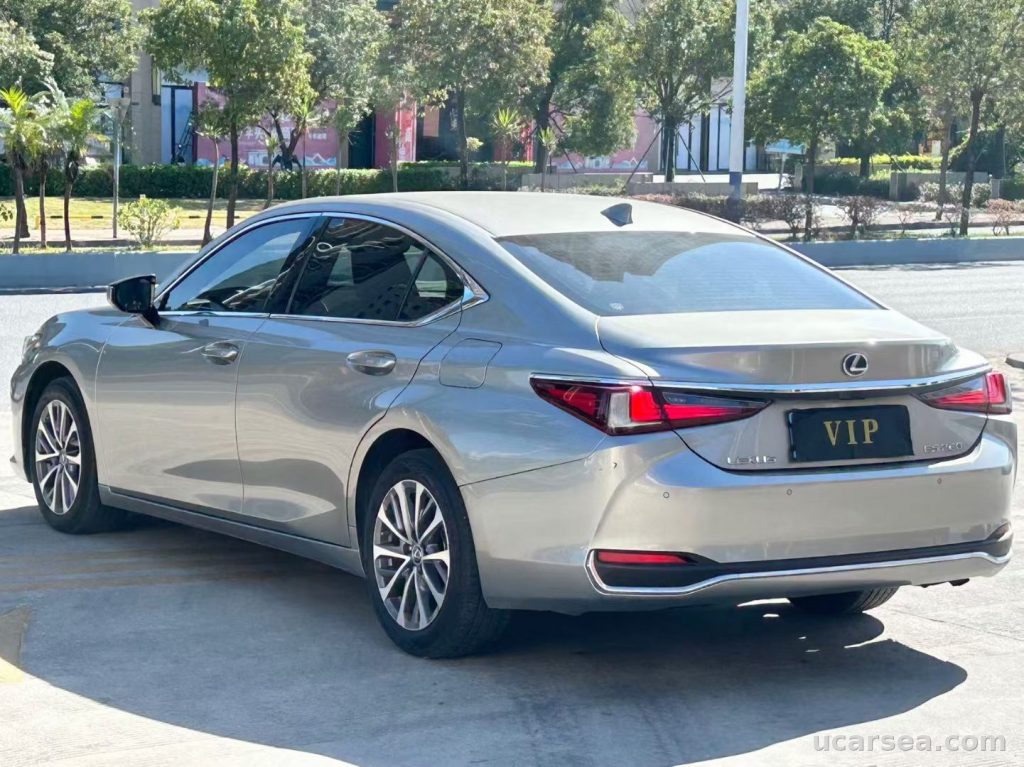 Lexus ES 2023 ES200 photo 1