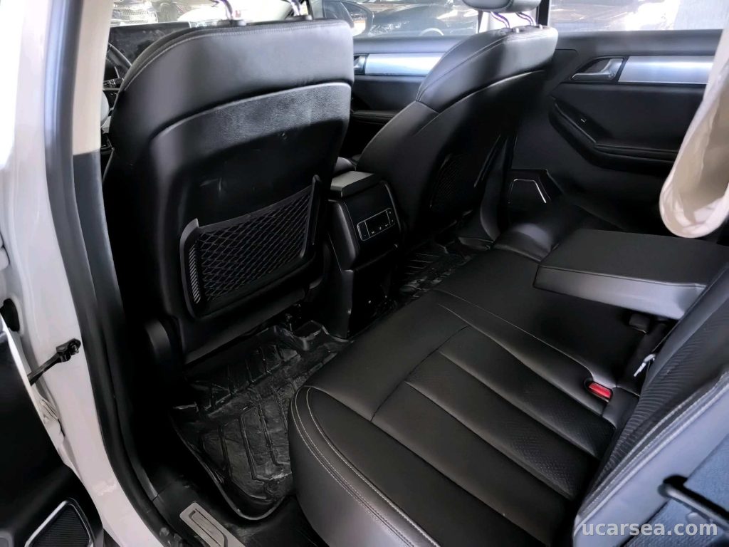 BYD Tang 2018 7 photo 3