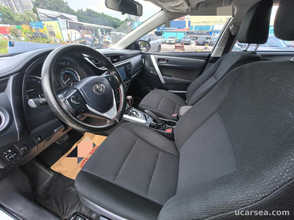Toyota Corolla 2018 GL-i photo 3