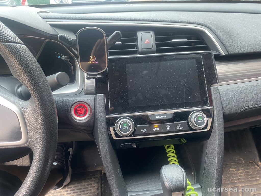Honda Civic 2019 220TURBO photo 5