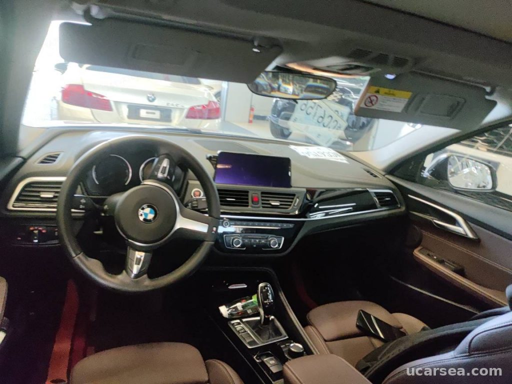 BMW 1 Series 2019 118i M photo 1