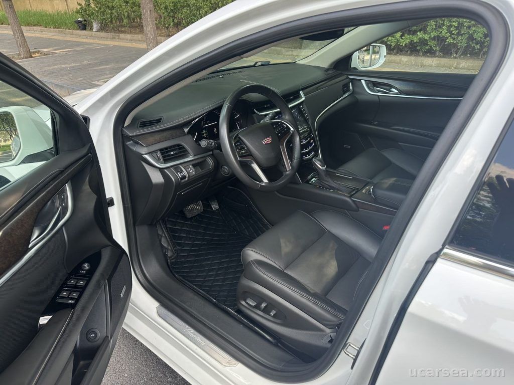 Cadillac XTS 2018 28T photo 4