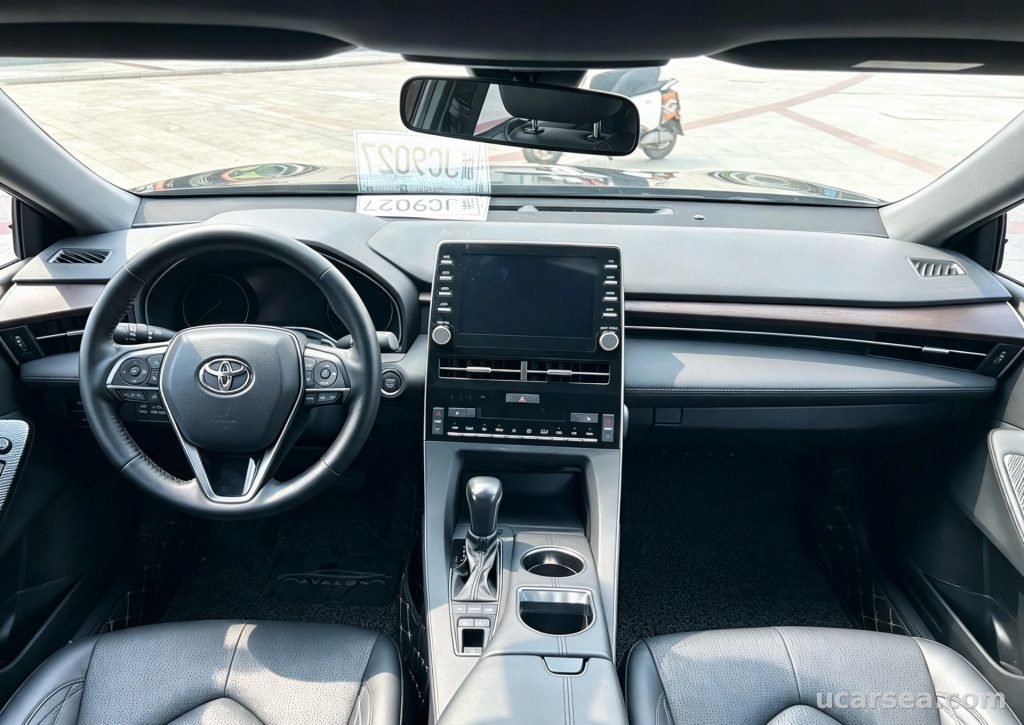 Toyota Avalon 2019 Touring Premium photo 4