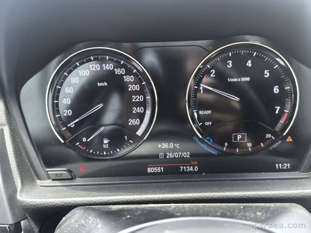 BMW 1 Series 2019 118i M photo 4