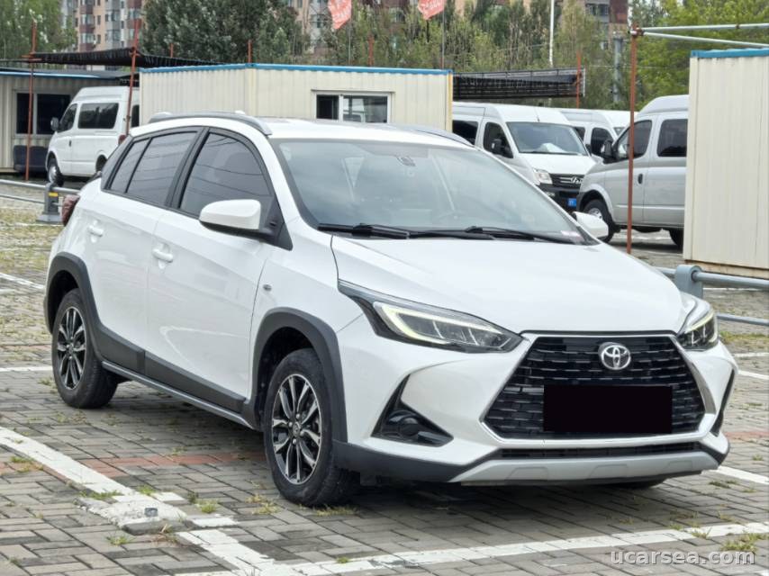 Toyota 2022 YARiS L X PLUS photo 2