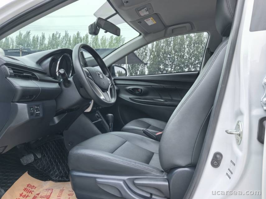 Toyota 2022 YARiS L X PLUS photo 3