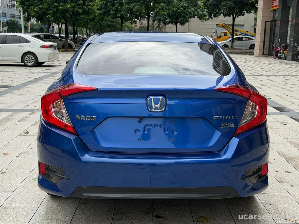 Honda Civic 2019 220TURBO photo 4