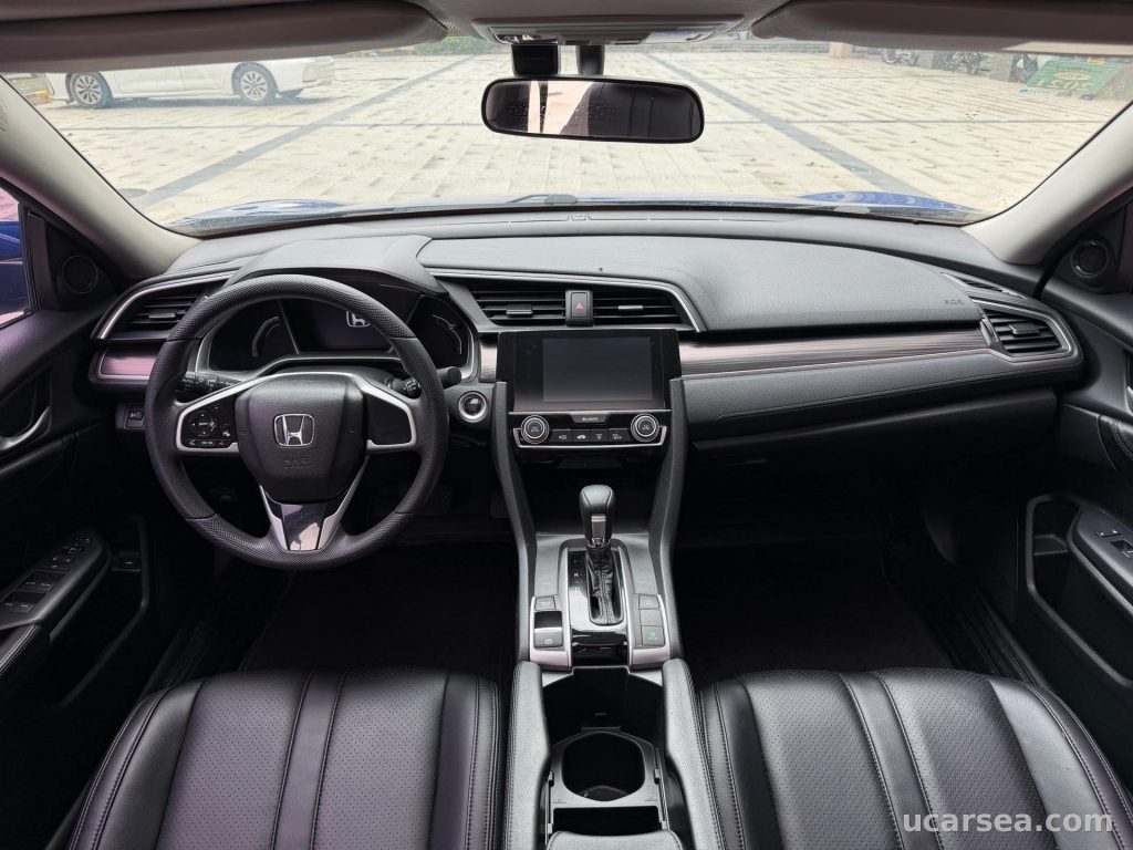 Honda Civic 2019 220TURBO photo 3