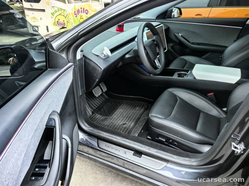Tesla Model 3 2023 photo 2