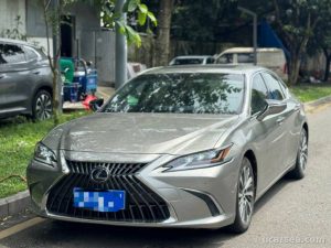 2018 Lexus ES