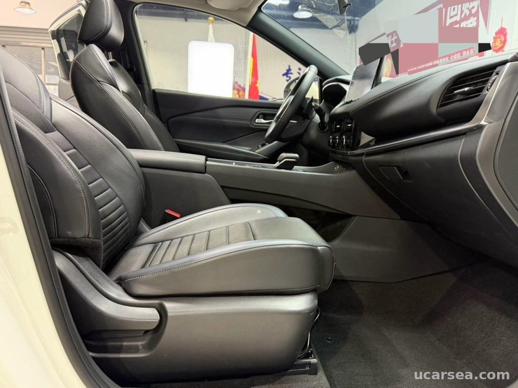 Nissan Qashqai 2023 Luxury photo 9